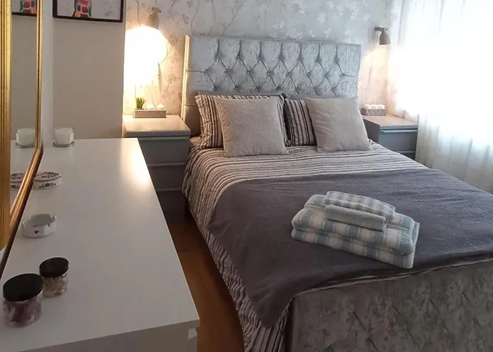 Cosy Bedroom Ensuite